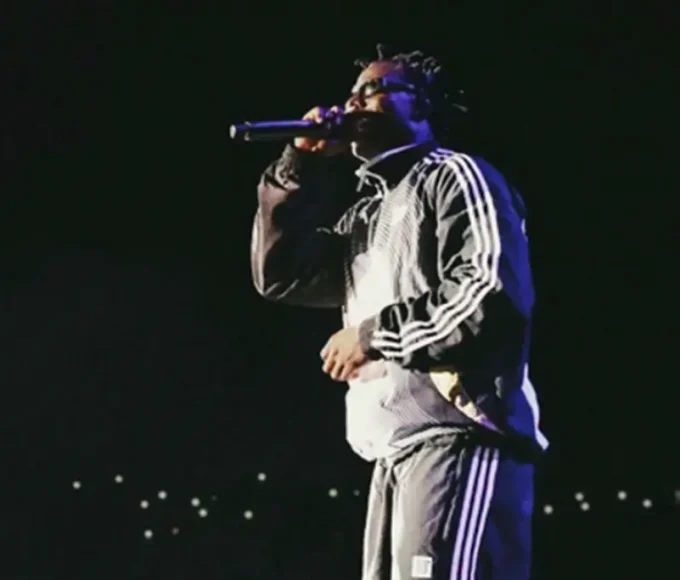 Asake-performing-at-the-O2-arena