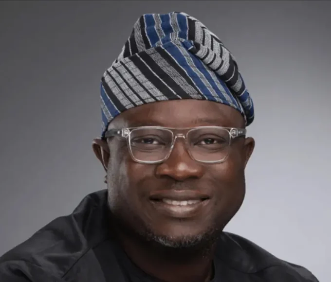 Bayo-Adedeji-Lion-Marks-New-Year-With-Grand-Birthday-Dinner