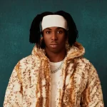 Fola-celebrates-100-million-streams