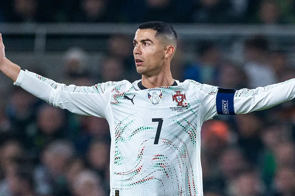 Cristiano Ronaldo Bags National Team Red Card_