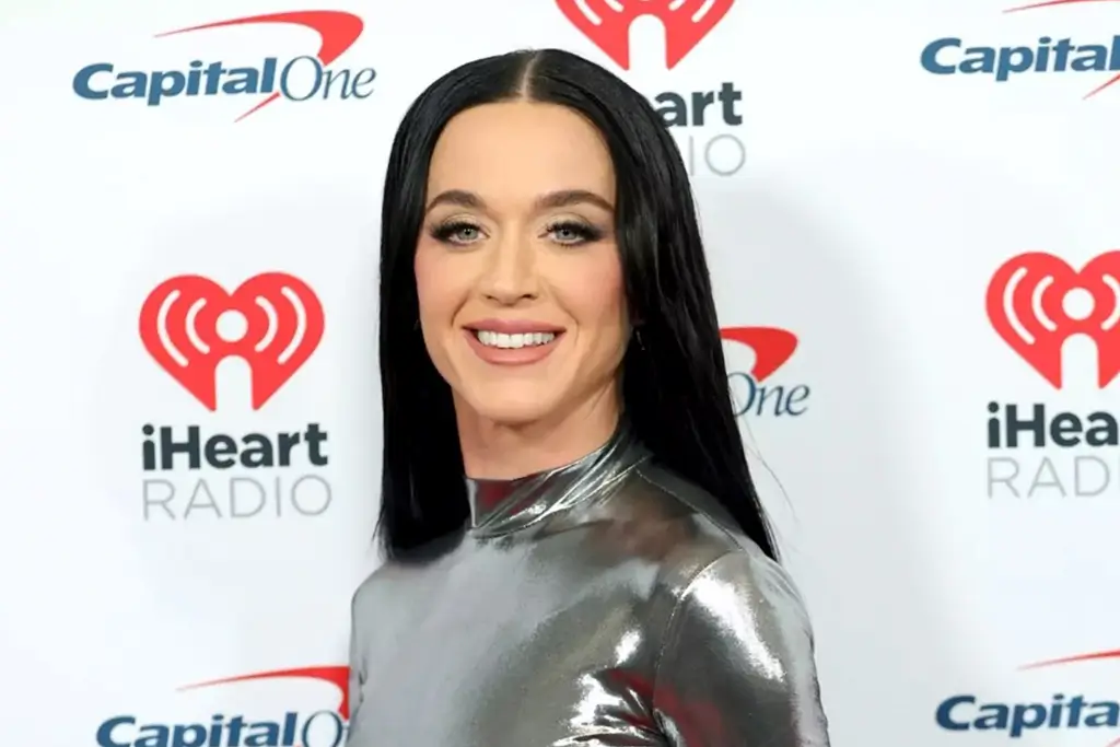 KATY-PERRY-TEASES-NEW-SINGLE