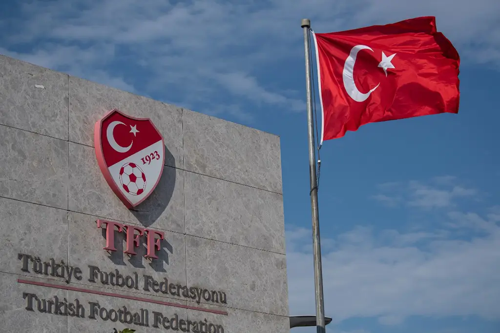 Turkey Arrests Eight in Gambling Probe