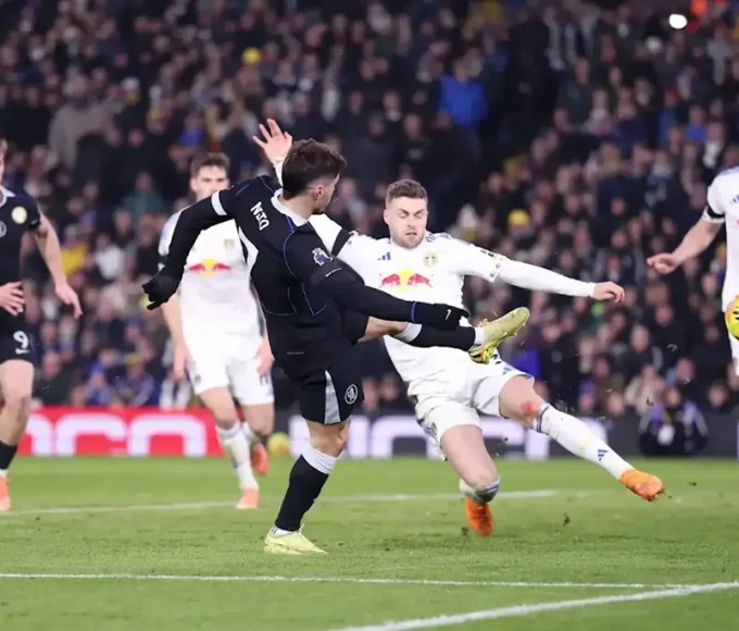 Chelsea Fall To Heavy Defeat At Leeds United