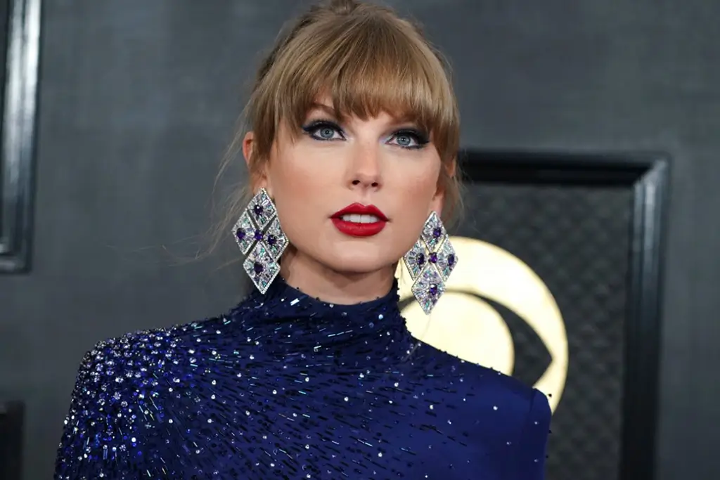 Taylor Swift Donates $1m to Feed Americans