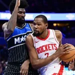 Kevin Durant Scores 40 in Rockets Win Over Magic