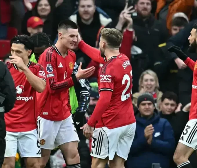 Šeško Stunner Gives Man United Late 3-2 Win Over Fulham