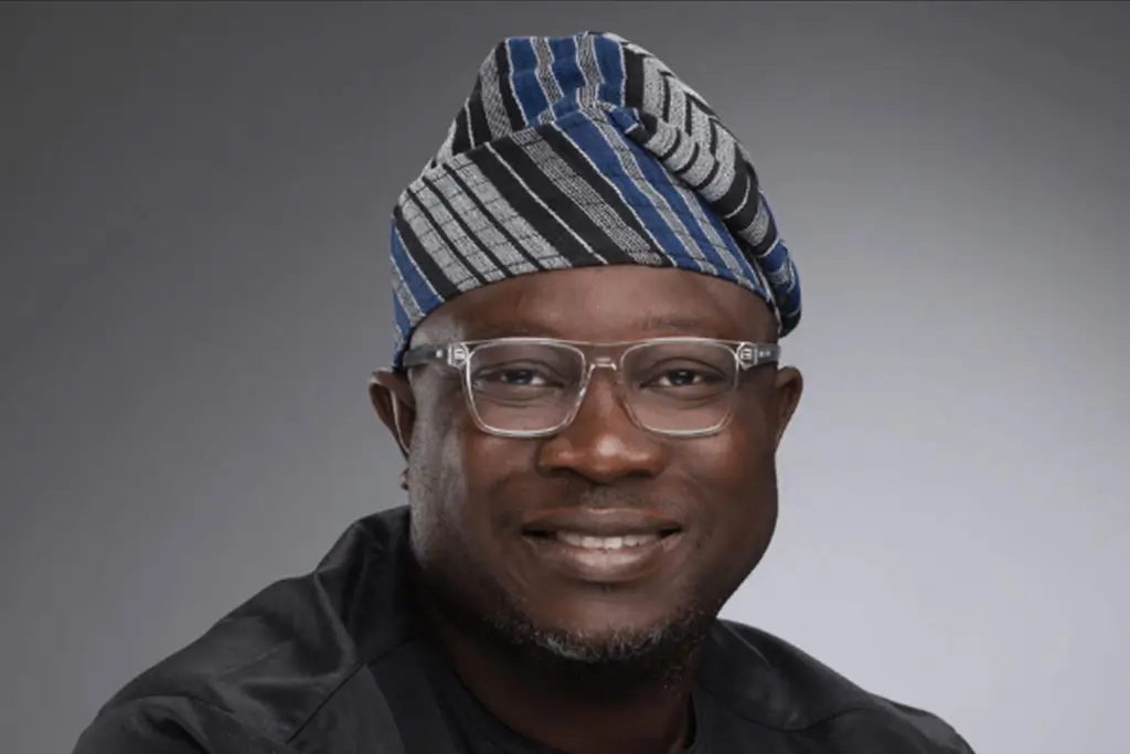 Bayo-Adedeji-Lion-Marks-New-Year-With-Grand-Birthday-Dinner