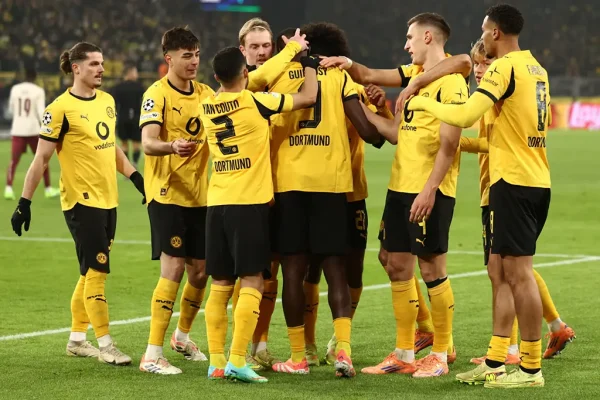 Borussia Dortmund Return to Form With 4-0 Champions League Win Over Villarreal_