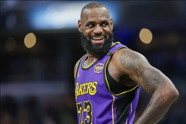 LeBron James Set to Practice with G League Affiliate as He Prepares for Season Return