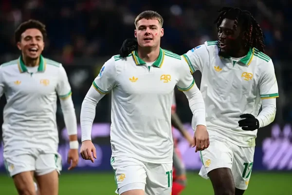 Roma Defeat Cremonese 3-1 To Go Top Of Serie A_