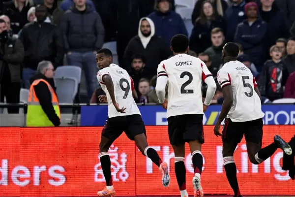 Alexander Isak Breaks Goal Drought As Liverpool Defeat West Ham_