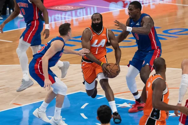 Clippers Beat Pistons 112–99 as Kawhi Leonard Scores 55