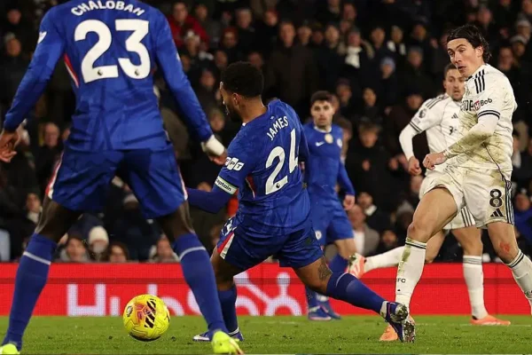 Fulham Beat Chelsea as Rosenior Watches From Stands