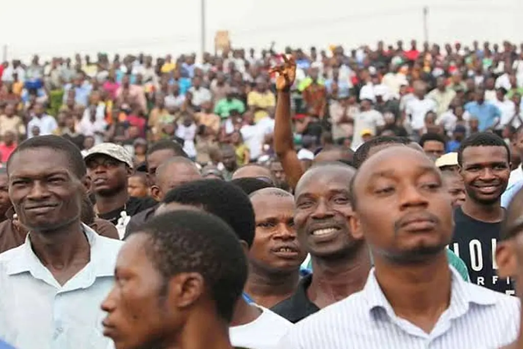 Young Nigerians React to Economic Pressures in 2026