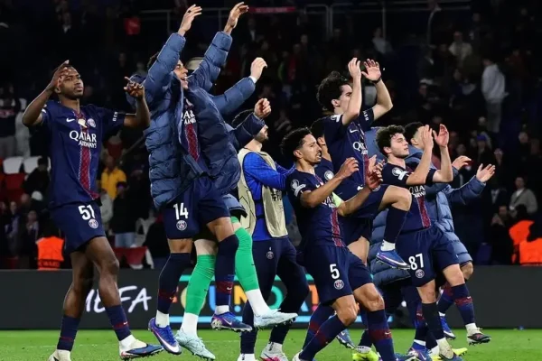 PSG Hold Off Monaco to Reach Champions League Last 16