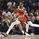 Rockets Pull Away Late To Beat Clippers