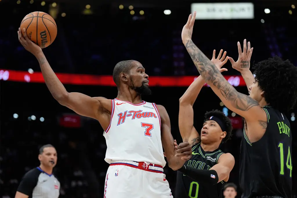 Kevin Durant Leads Rockets Past Pelicans