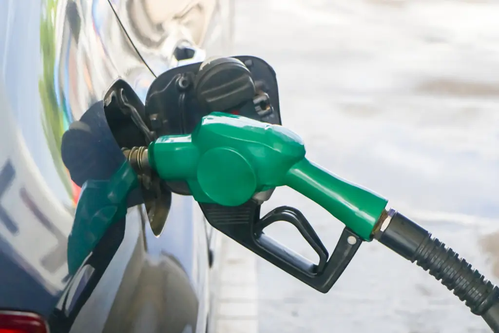 Nigerians React to Rising Petrol Prices and Living Costs