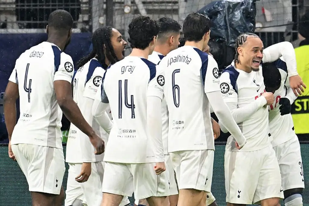 UEFA Fines Tottenham Over Fans’ Nazi Salute